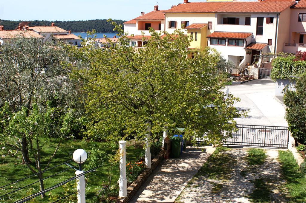 Apartments Cezar Vinkuran Kültér fotó